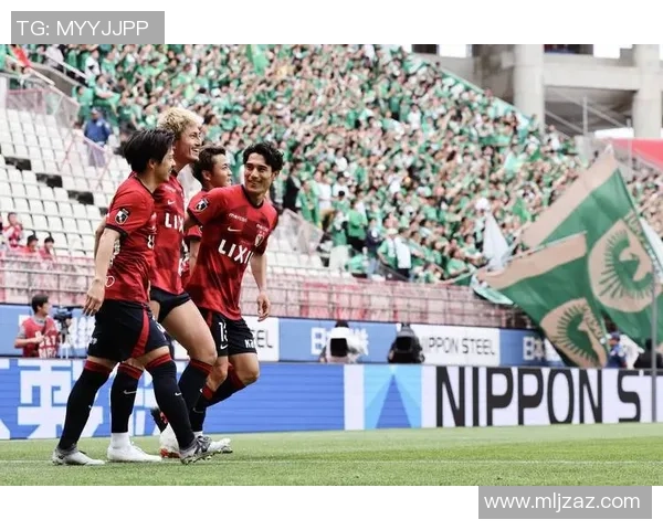 广岛三箭与大阪钢巴历史交锋记录分析及战绩回顾