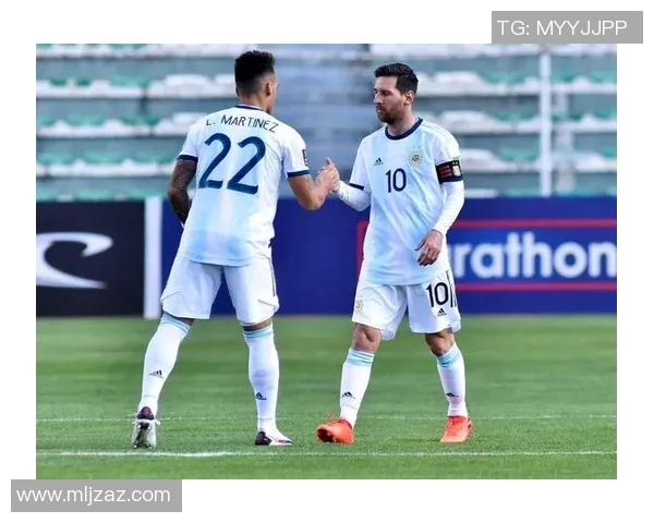 阿根廷与厄瓜多尔激战正酣球场内外热情洋溢的足球盛宴